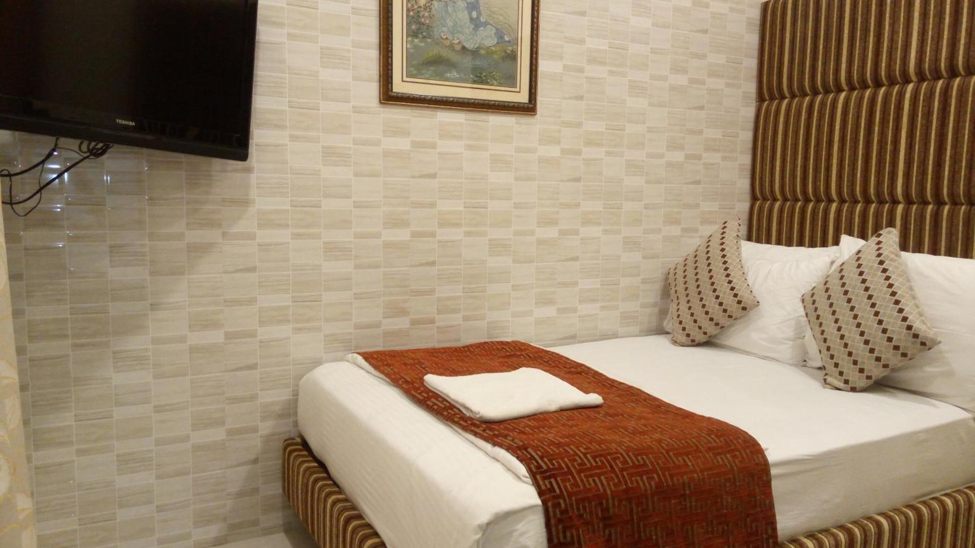 Bentley Hotel Marine Drive Bombaim Exterior foto