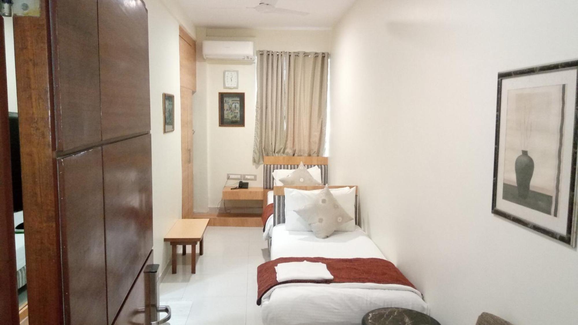 Bentley Hotel Marine Drive Bombaim Exterior foto