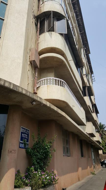 Bentley Hotel Marine Drive Bombaim Exterior foto