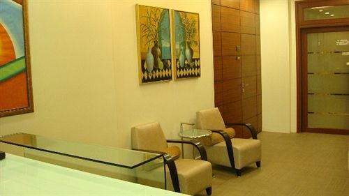 Bentley Hotel Marine Drive Bombaim Exterior foto